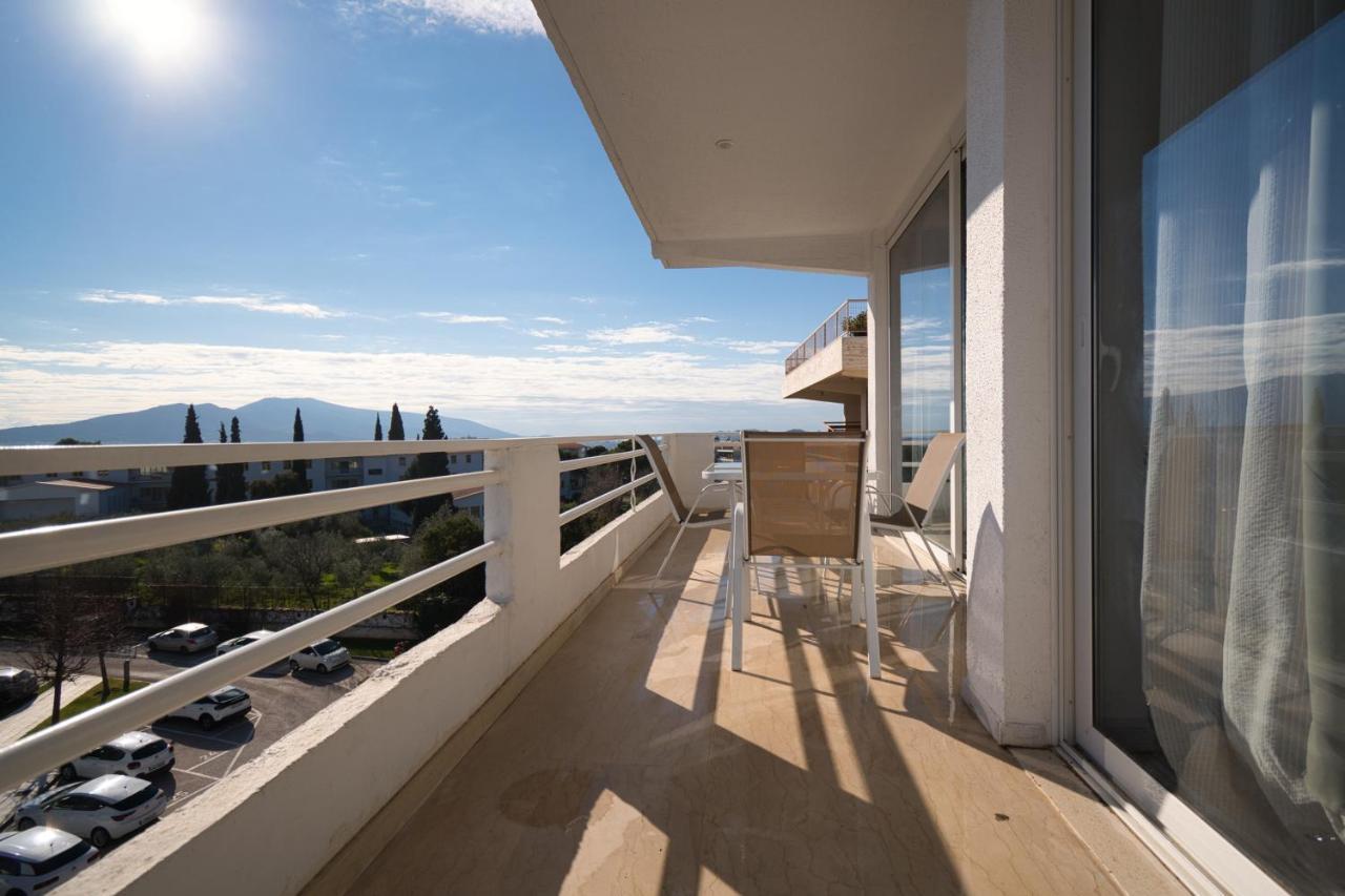 Elegant Flat Marousi District Apartment Athens Ngoại thất bức ảnh