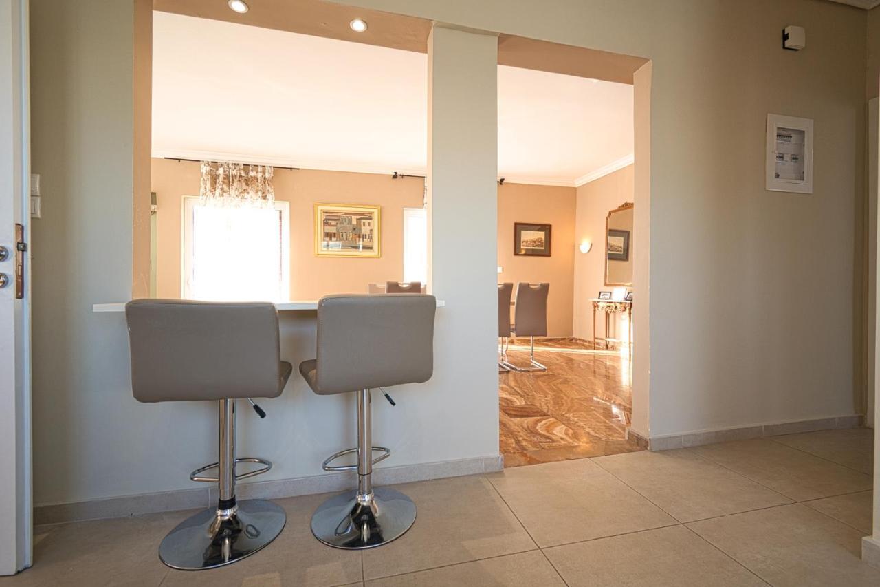 Elegant Flat Marousi District Apartment Athens Ngoại thất bức ảnh